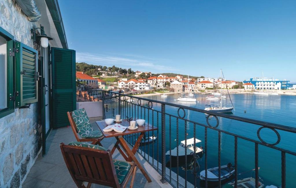 Direct At Sea Apartman Postira Kültér fotó